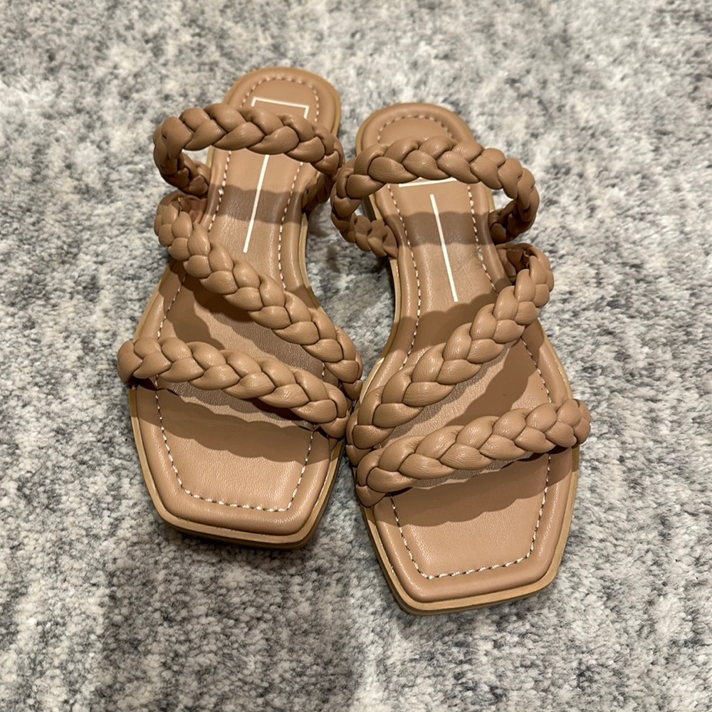 Dolce vita sandals